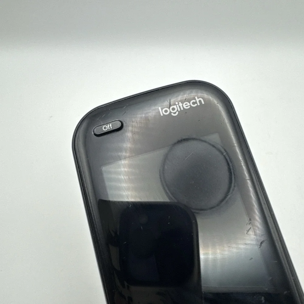 Logitech Harmony Elite Universal Remote (Hub O-R0004, N-R0010)